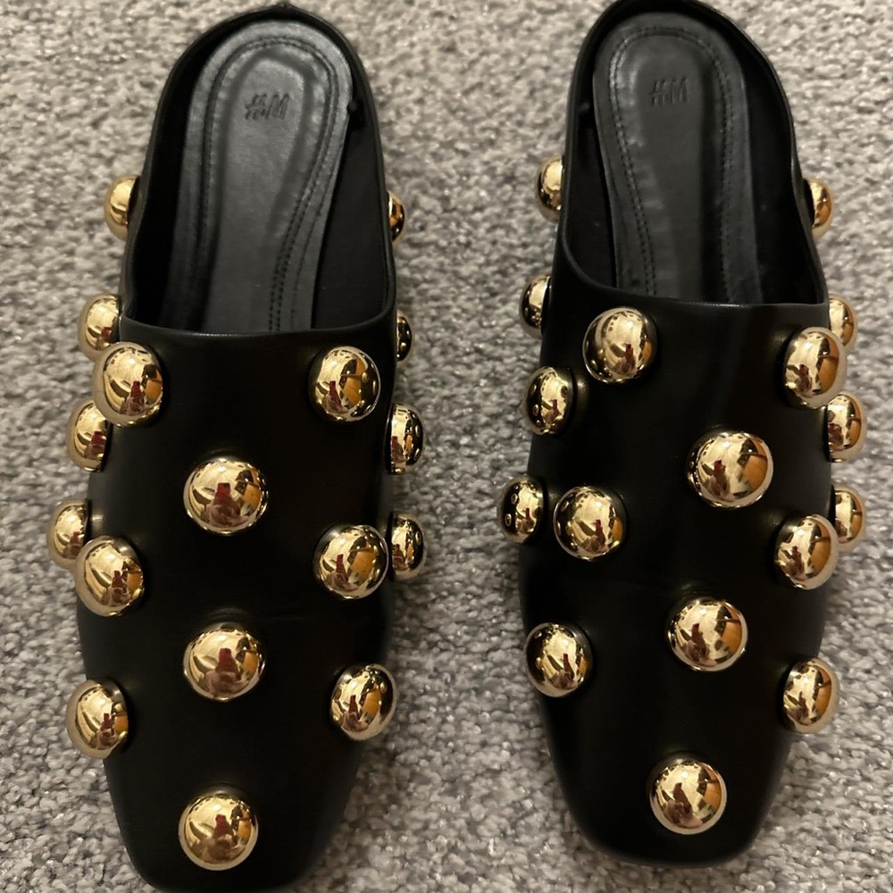 Embellished H&M Mules studio 2024